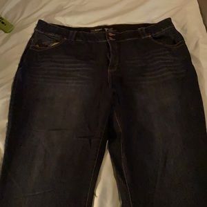 Lane Bryant 28 jeans w/ Tummy Technology like new